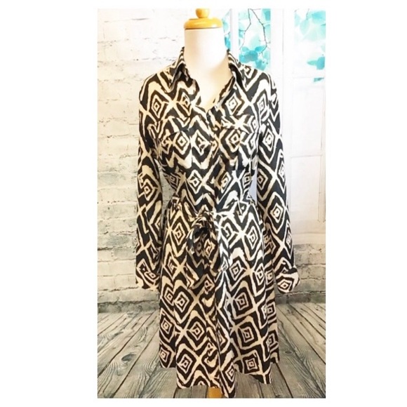 Lauren Ralph Lauren Dresses & Skirts - LAUREN by Ralph Lauren • Adorable Geometric Print Button Down Shirt Dress w Belt